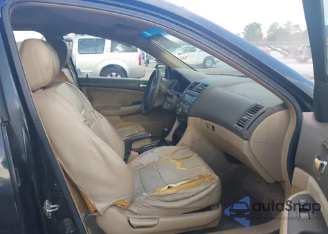 2003 Honda Accord 2.4 Lx z USA, uszkodzony, nr VIN 3HGCM56383G710989